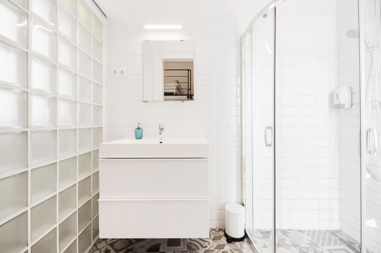 Live Like A Local At The Rustic Hockey Hut Apartment Budapesta Exterior foto